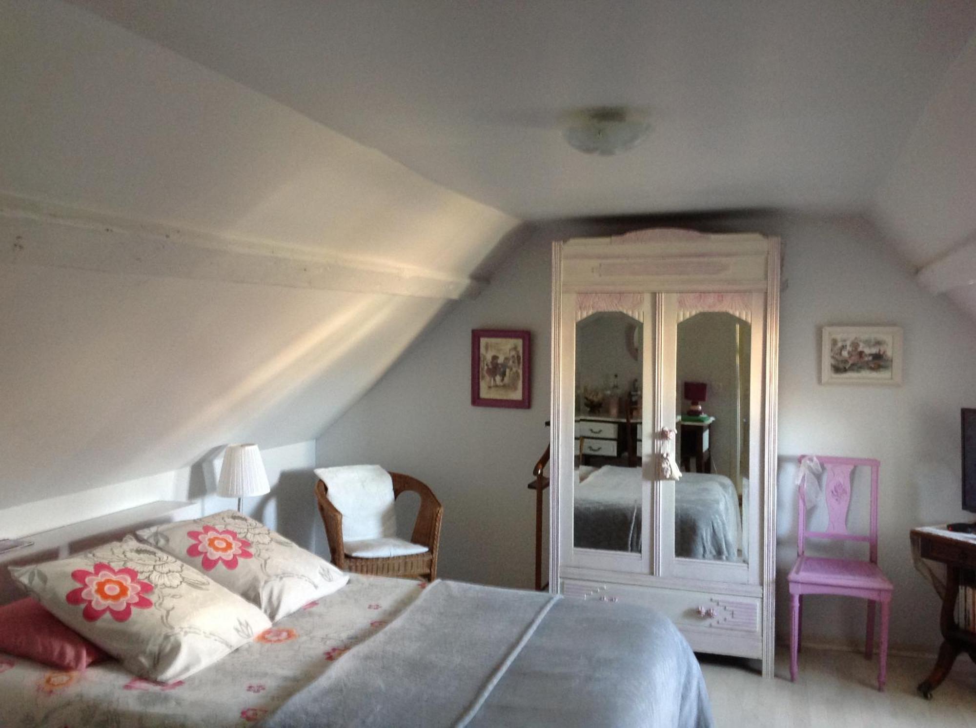 Le Jardin Des Poules Bed & Breakfast Thiétreville Exterior foto